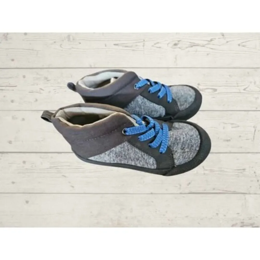 OshKosh B'Gosh Boy's Salva High Top Sneakers‎ Size 11